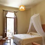 Aktaion Hotel 3*